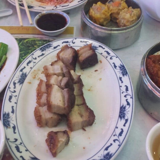 Foto tomada en Harbor Palace Seafood Restaurant  por Anna el 12/20/2014