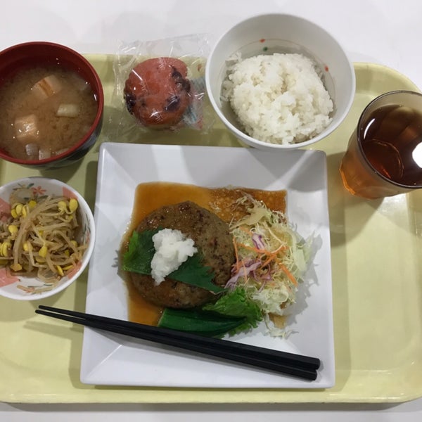 阪急百貨店 社員食堂 Osakaのレストラン
