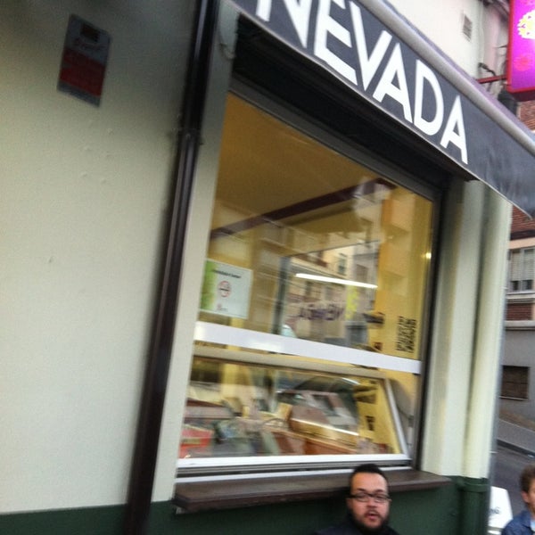 Photo taken at Cafe Bar Nevada León by UribeX on 7/5/2013
