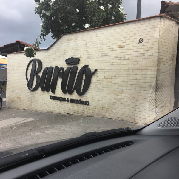 Photo prise au Barão Brejas e Burgers par R I S O L E T E M. le2/17/2016