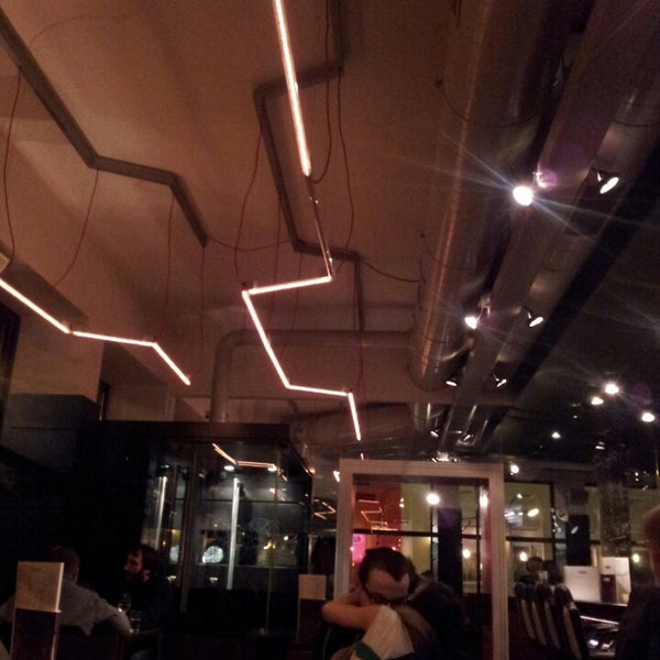 Foto diambil di aumann café | restaurant | bar oleh Jochen P. pada 3/8/2013
