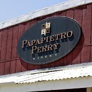 Das Foto wurde bei Papapietro Perry Winery von Papapietro Perry Winery am 9/19/2013 aufgenommen
