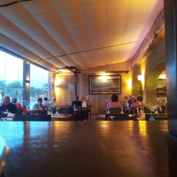 Photo taken at Restaurante La Fontana by javier v. on 6/6/2014