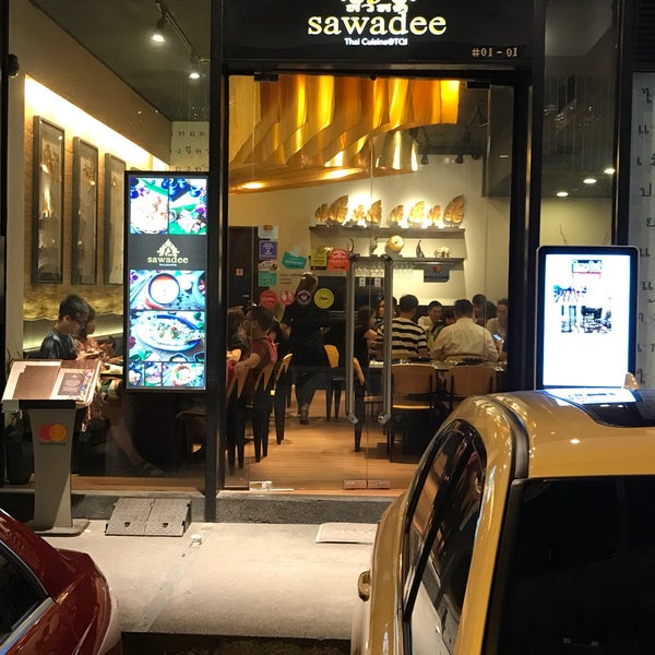 Photo taken at Sawadee Thai Cuisine by Vaughn C. on 5/23/2018
