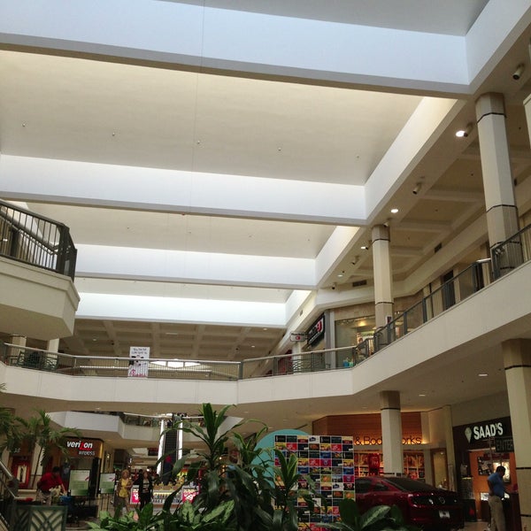 vans ingram park mall