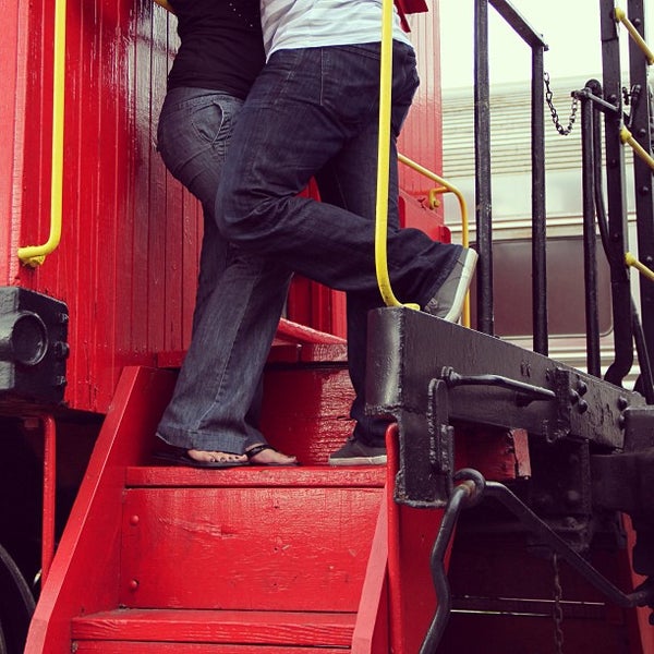 รูปภาพถ่ายที่ The Gold Coast Railroad Museum โดย Jose Carlos R. เมื่อ 9/1/2013
