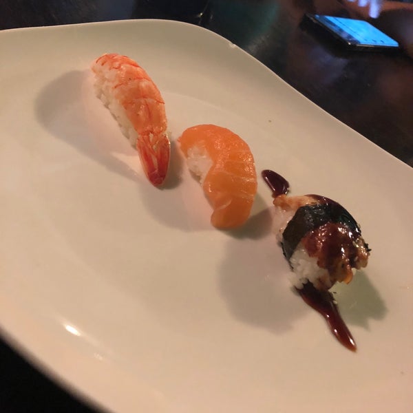 8/3/2018 tarihinde Abou K.ziyaretçi tarafından Sushi Ai'de çekilen fotoğraf