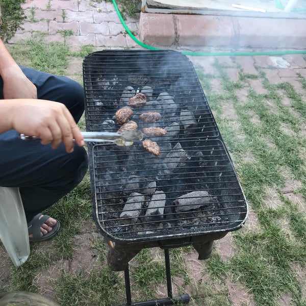 Photo prise au Karpuzatan Hobi Bahçesi par Ahmet Emre Y. le7/4/2018