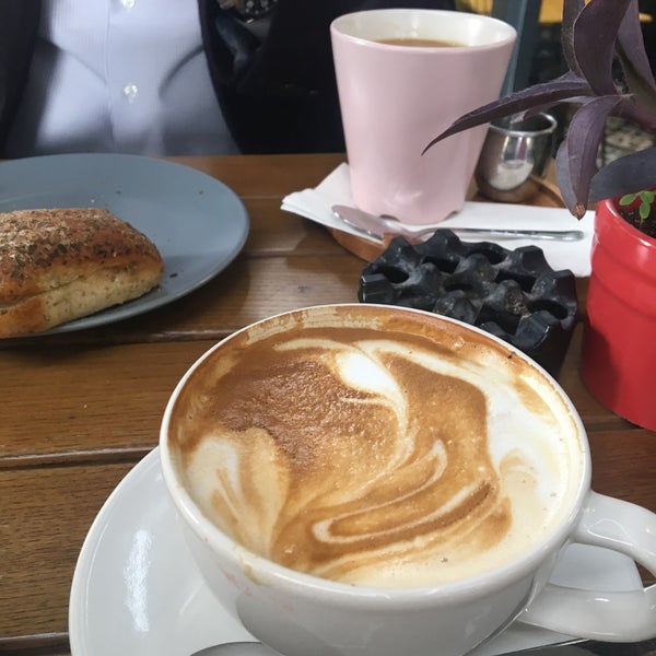 9/29/2018 tarihinde Banu S.ziyaretçi tarafından Filtre Coffee Shop'de çekilen fotoğraf