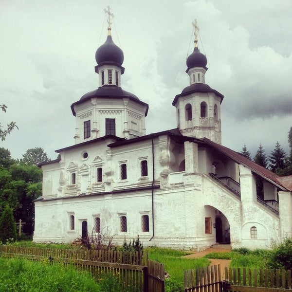Церковь в деревне Бородино