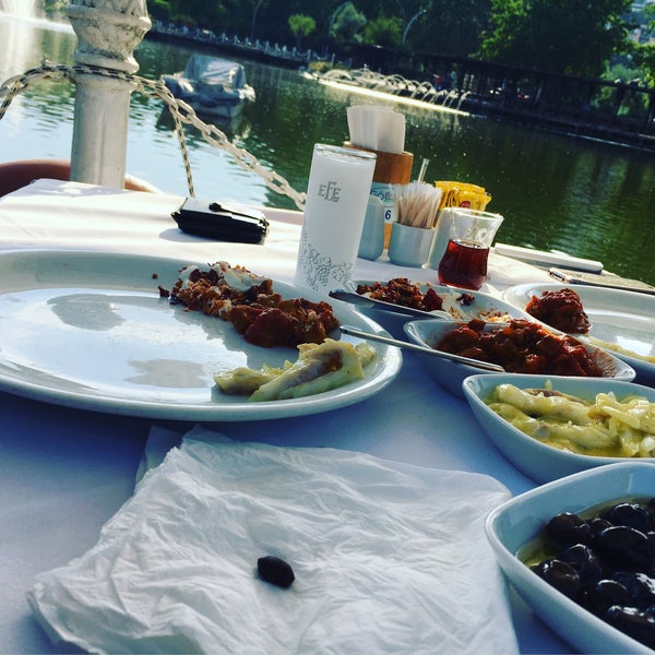 6/20/2019에 Timeİs〽️oney💵💯🇹🇷🦅님이 Göl Et Restaurant에서 찍은 사진