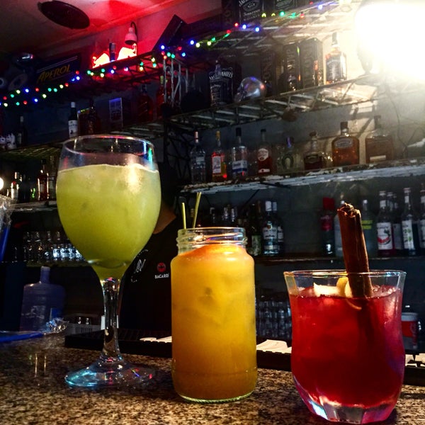 neon grün, haus e jasper seven. no top3 de drinks exclusivos 👌🏼