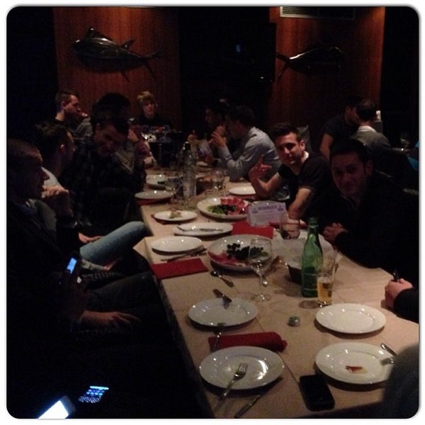 Foto tomada en Tarpon Restaurant Night Bar  por Marvino B. el 4/12/2014
