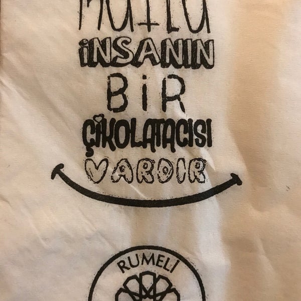 Das Foto wurde bei Rumeli Çikolatacısı von The H@tcik am 10/13/2020 aufgenommen