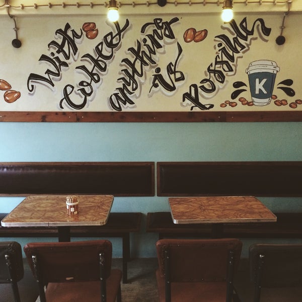 5/6/2018에 Banu H.님이 Kropka Coffee&amp;Bakery에서 찍은 사진