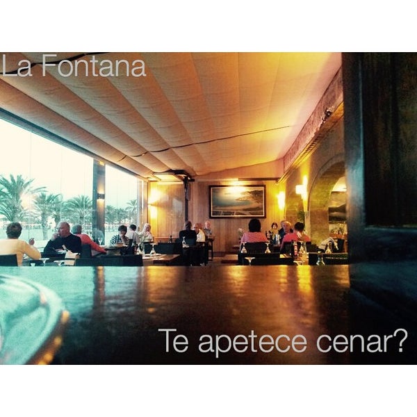 Photo taken at Restaurante La Fontana by Restaurante L. on 4/11/2015