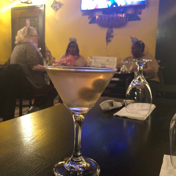 Foto diambil di Crêpe Bistro &amp; Martini Bar oleh Carson A. pada 2/24/2018