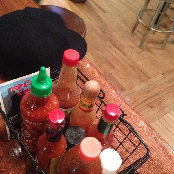 Снимок сделан в Johnny Tequila&#39;s Drinking Taco пользователем Eric R. 5/17/2013