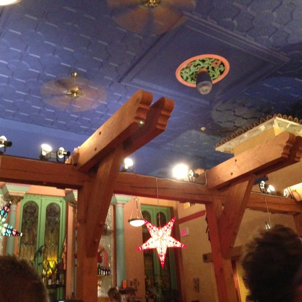 Foto diambil di The Mission Restaurant oleh Ash M. pada 4/28/2013