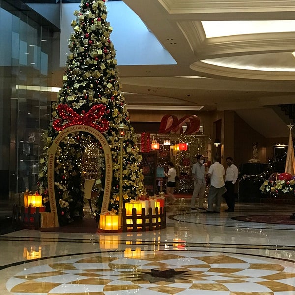 Foto tirada no(a) JW Marriott Hotel Jakarta por Lidya Lie em 12/14/2021
