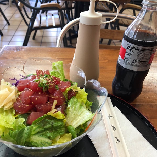 Fresh Ahi Off the Boat (Now Closed) Seafood Restaurant in Ala Moana
