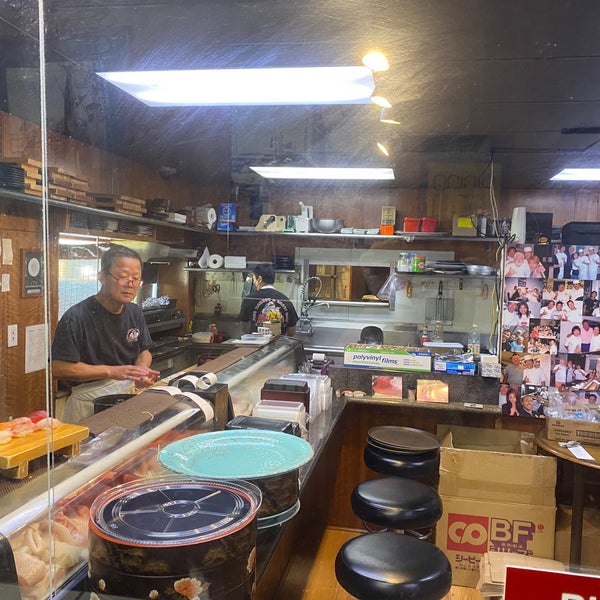 Photos at Mitch's Fish Market & Sushi Bar Hickham 39 tips