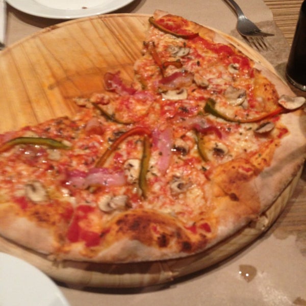 Piccolo Trattoria & Pizzeria Italian Restaurant in Caracas