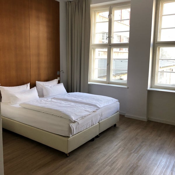 รูปภาพถ่ายที่ Ellington Hotel Berlin โดย Cyril H. เมื่อ 7/20/2018