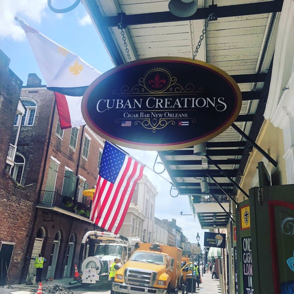 รูปภาพถ่ายที่ Cuban Creations Cigar Bar โดย Andrew W. เมื่อ 7/10/2019