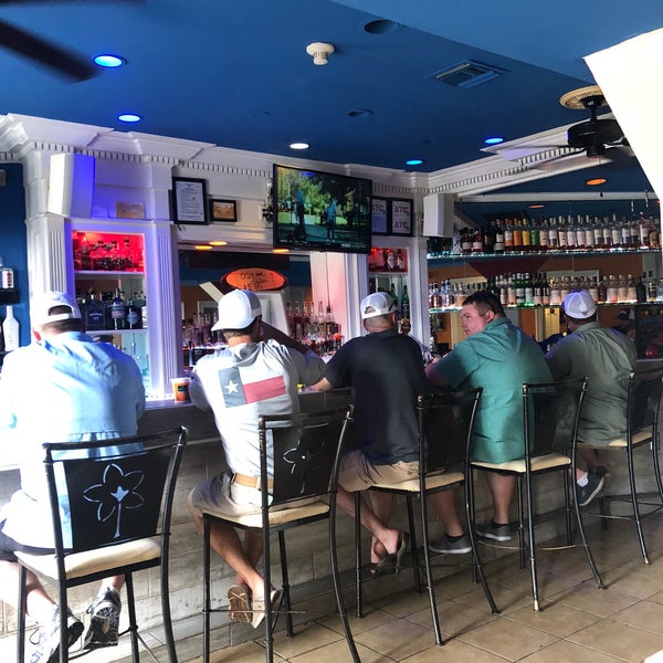 Photo taken at Cuban Creations Cigar Bar by Andrew W. on 5/30/2019