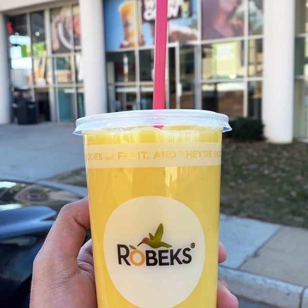 Robeks Fresh Juices & Smoothies Smoothie Shop