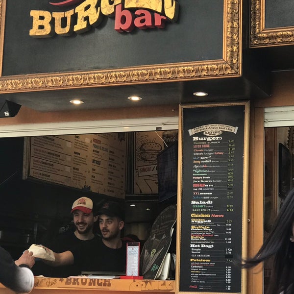 Foto scattata a Hot Hot Burger Bar da Brc il 3/11/2018