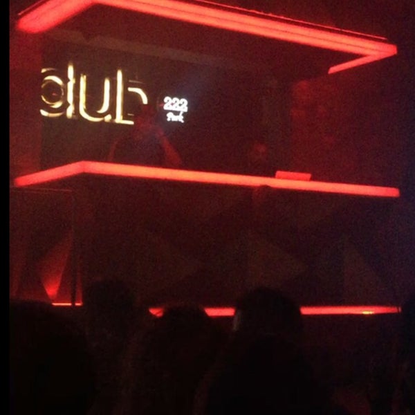 Marshall на концерте. 222 club. 222 club. 222 club. 222 club.