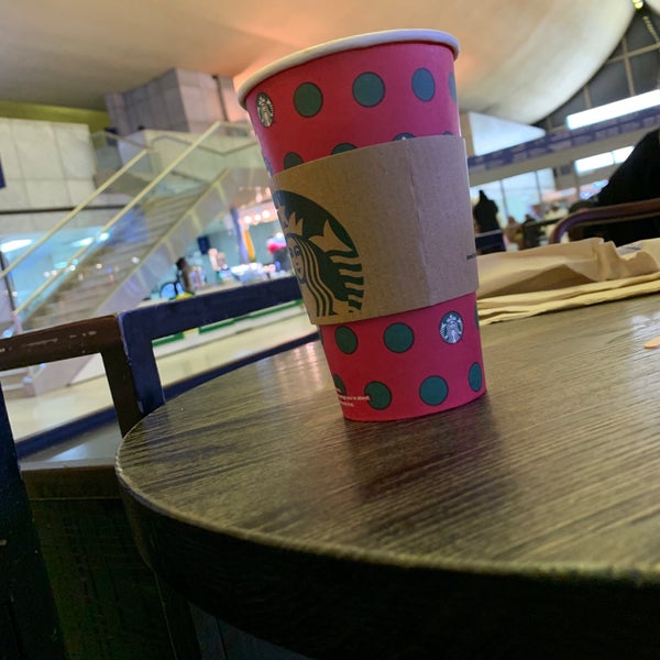 Foto scattata a Starbucks da Nasser A. il 2/10/2020