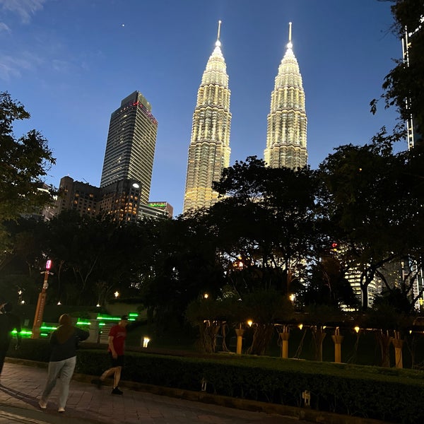 Foto tirada no(a) SkyBar Kuala Lumpur por muhzan m. em 5/30/2023