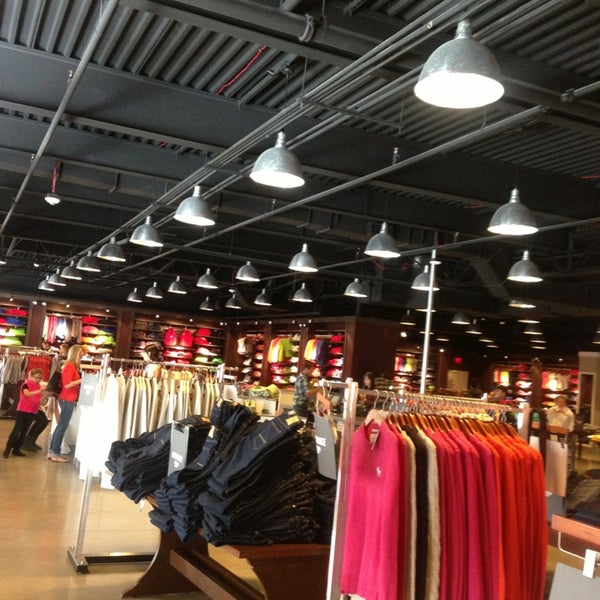 hollister livermore outlets
