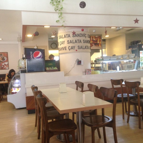 Photo taken at Pulat&#39;s Cafe &amp; Restaurant by Lijun C. on 11/27/2013