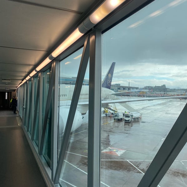 3/2/2024 tarihinde Lamia Mziyaretçi tarafından Manchester Havalimanı (MAN)'de çekilen fotoğraf