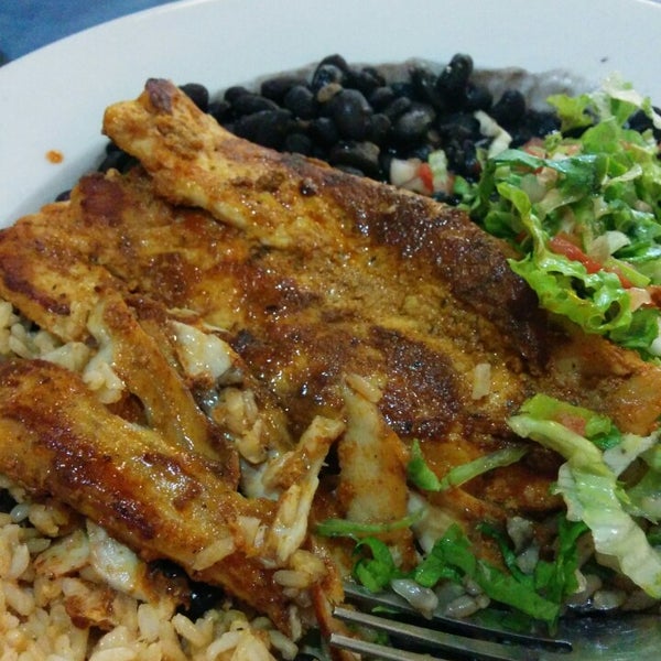 5/2/2014 tarihinde Angela C.ziyaretçi tarafından Wahoo&#39;s Fish Taco'de çekilen fotoğraf
