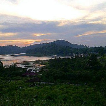 Danau Sebedang 4 Visitors