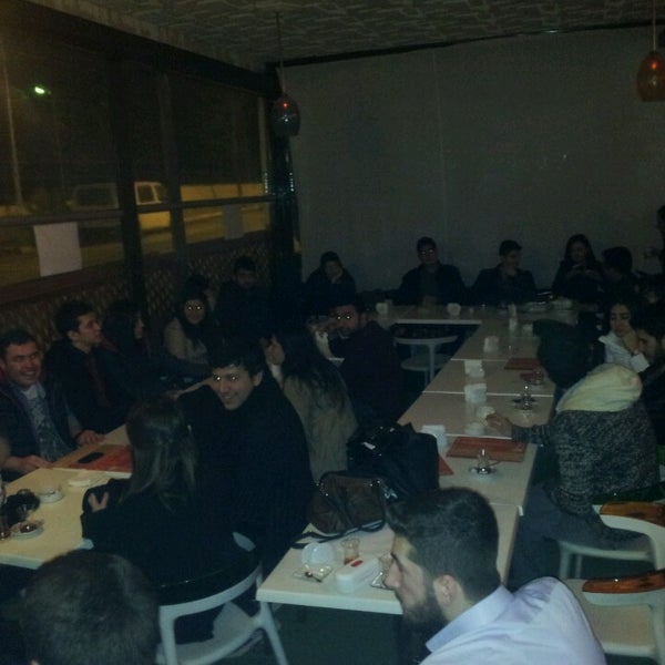 3/16/2014에 Zafer Ç.님이 Oburcuk Unlu Mamulleri &amp; Cafe에서 찍은 사진