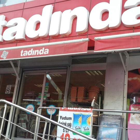 Foto tomada en Tadında Market  por Adnan İ. el 5/30/2013