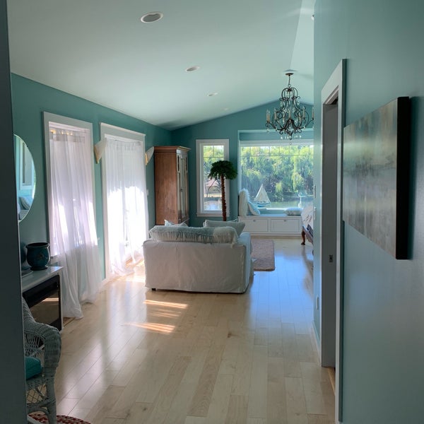 Sunland Vineyards and Guest Cottage Yakima, WA