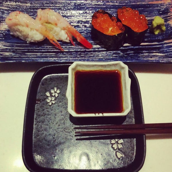 Photo prise au Sushi Abuse par Kay C. le8/27/2014