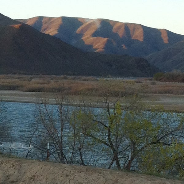 Oregon Weigh Station Government Building