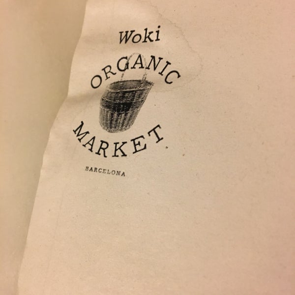 Foto tirada no(a) Woki Organic Market por Javier M. em 1/7/2017