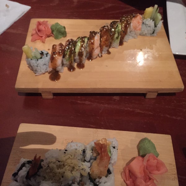 Foto diambil di Nama Sushi Bar oleh Lisa C. pada 12/18/2014