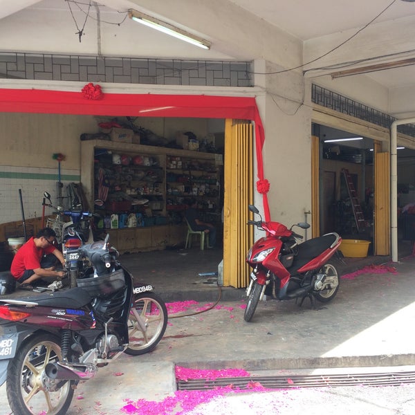 Kedai motosikal near me