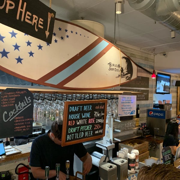 Foto tirada no(a) Surf Shack Smash Burgers por Shvarm em 9/7/2019