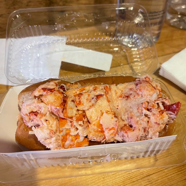 Pauli's North End 65 Salem St